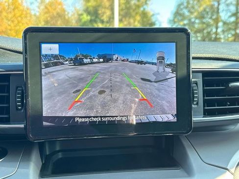 Used 2024 Ford Explorer XLT w/ Equipment Group 202A image 32