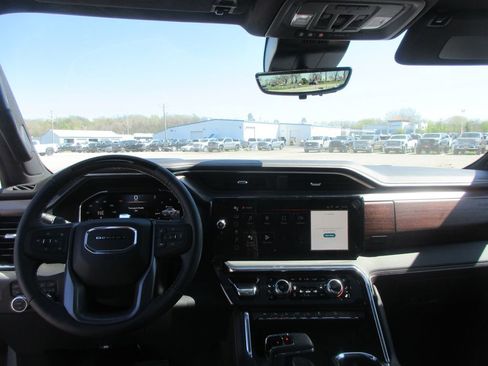 New 2026 GMC Sierra 1500 Denali Ultimate AWD/4WD image 17