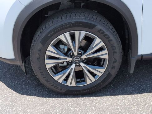 Used 2023 Nissan Rogue SV AWD/4WD image 10