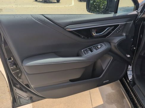 Used 2025 Subaru Legacy Limited image 12