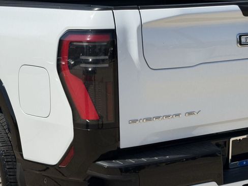 Used 2026 GMC Sierra EV Denali AWD/4WD image 7