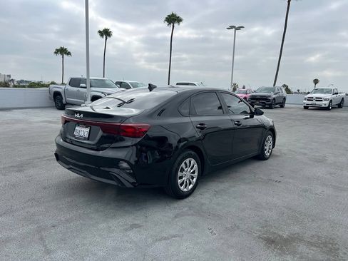 Used 2023 Kia Forte LX FWD image 5
