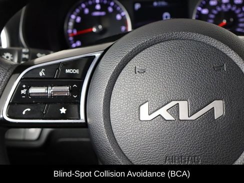 Used 2023 Kia Forte LXS w/ LXS Technology Package FWD image 8