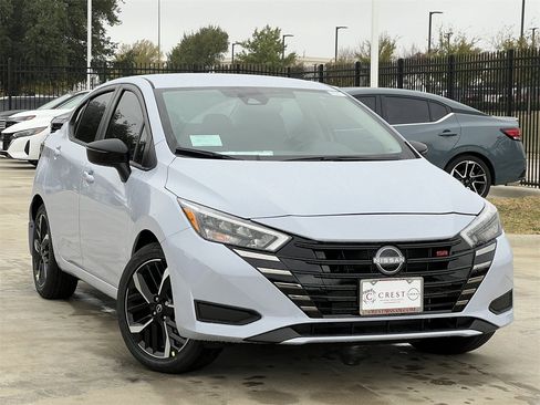 New 2025 Nissan Versa SR w/ Trunk Package image 2