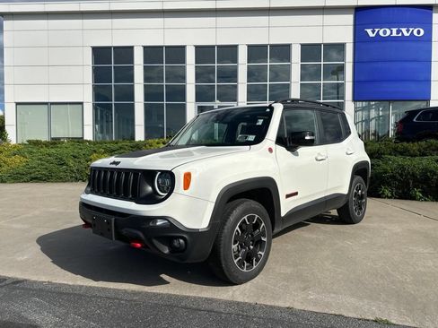 Used 2023 Jeep Renegade Trailhawk w/ Sun/Sound Group AWD/4WD image 32