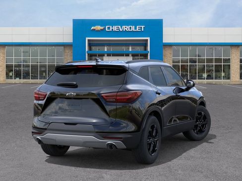 New 2026 Chevrolet Blazer LT w/ Convenience Package AWD/4WD image 4