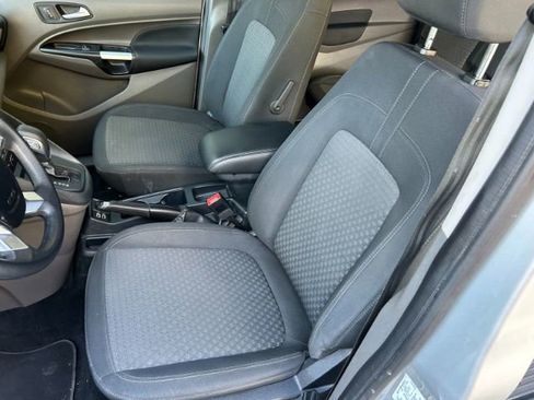 Used 2021 Ford Transit Connect XLT image 9