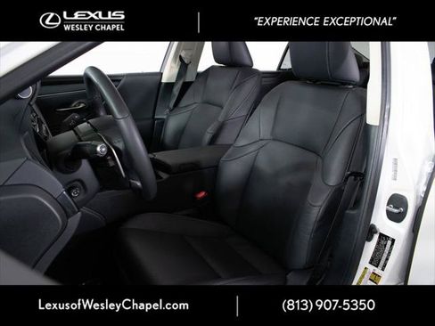 Certified 2023 Lexus ES 250 w/ Premium Package AWD/4WD image 15