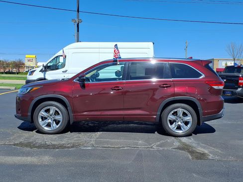 Used 2019 Toyota Highlander Limited image 26