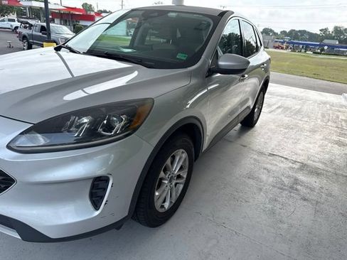 Used 2020 Ford Escape SE AWD/4WD image 9