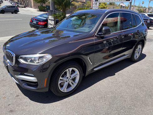 Used 2018 BMW X3 xDrive30i AWD/4WD image 3