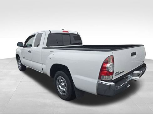 Used 2015 Toyota Tacoma 2WD Access Cab image 3