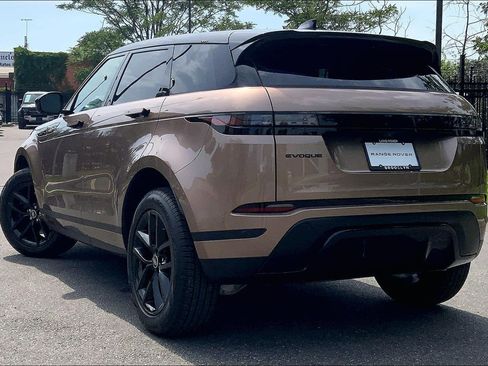 Certified 2026 Land Rover Range Rover Evoque S AWD/4WD image 3