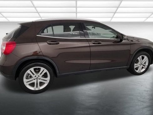 Used 2018 Mercedes-Benz GLA 250 4MATIC image 8