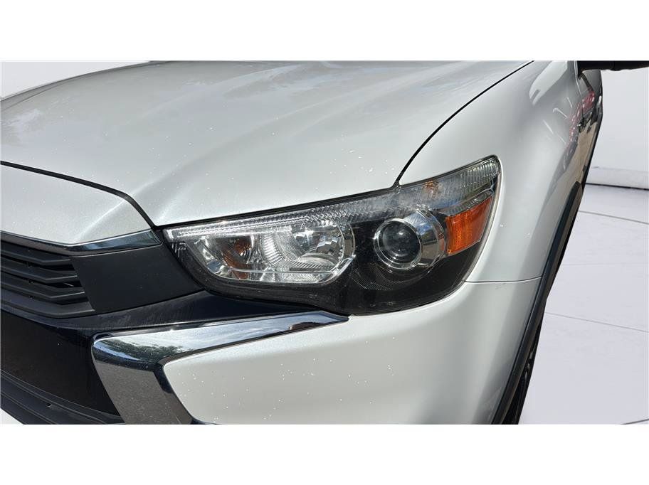 Used 2016 Mitsubishi Outlander Sport SEL FWD image 10