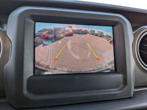 Used 2021 Jeep Wrangler Unlimited Willys image 18