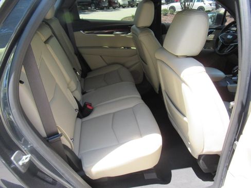 Used 2019 Cadillac XT5 Luxury AWD/4WD image 29