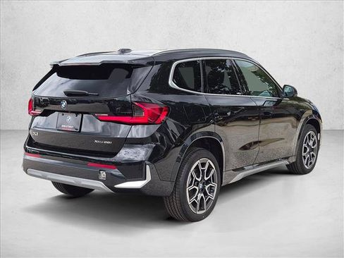 New 2026 BMW X1 xDrive28i w/ Technology Package AWD/4WD image 2