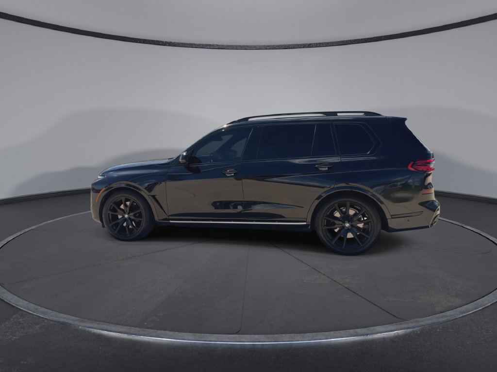 Used 2025 BMW X7 xDrive40i w/ M Sport Package AWD/4WD image 6