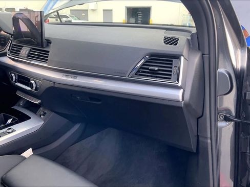 Used 2025 Audi Q5 2.0T Premium image 18