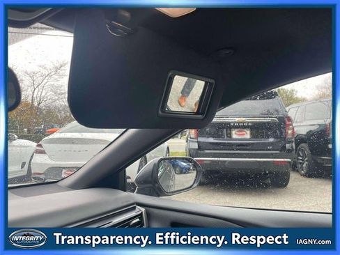 Used 2025 Toyota Camry SE image 32