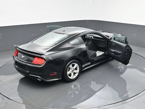 Used 2019 Ford Mustang Coupe RWD image 22
