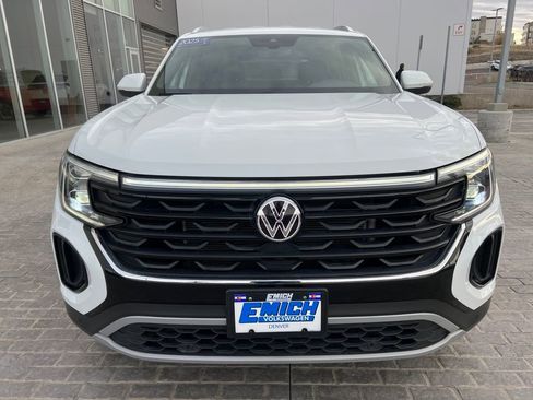 Certified 2025 Volkswagen Atlas Cross Sport SE image 10