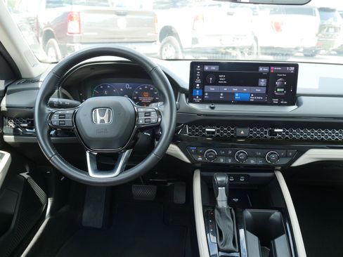 Used 2023 Honda Accord Touring image 20