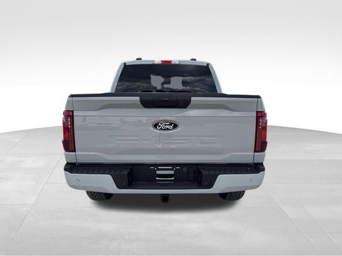 Used 2024 Ford F150 XLT w/ XLT Black Appearance Package AWD/4WD image 18