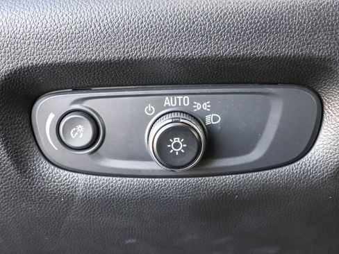 Used 2023 Chevrolet Traverse RS w/ LPO, Floor Liner Package image 18