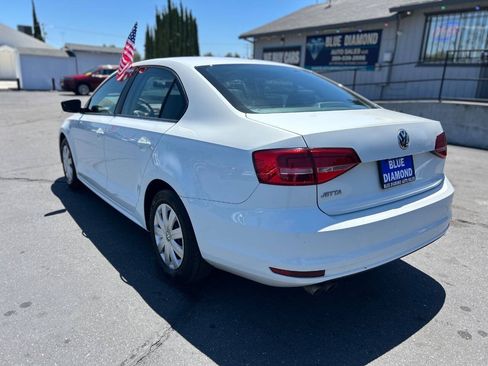 Used 2015 Volkswagen Jetta S FWD image 4