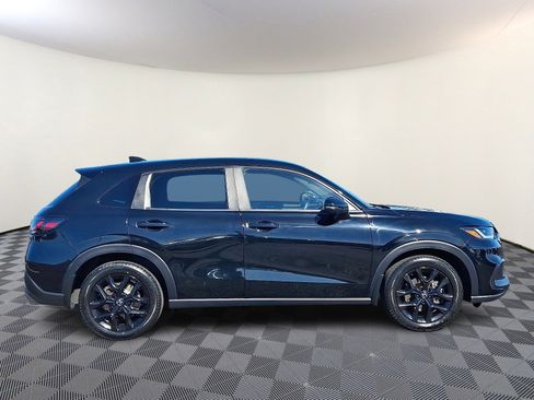 Used 2025 Honda HR-V Sport image 8