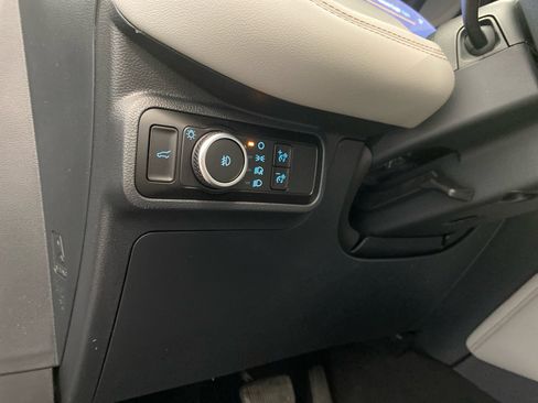 New 2026 Ford Explorer Active w/ Active Comfort Package AWD/4WD image 16