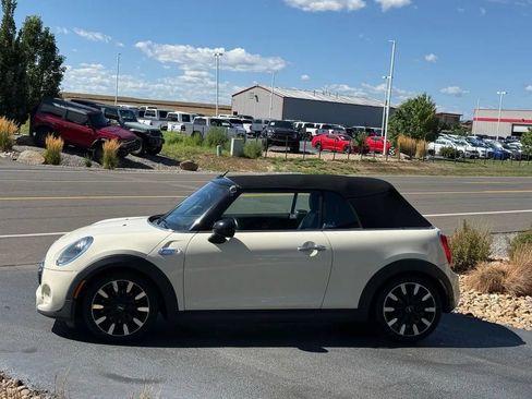 Used 2019 MINI Cooper S w/ Signature Upholstery Package FWD image 19