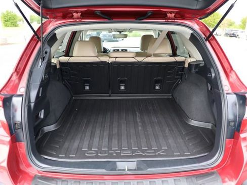 Used 2019 Subaru Outback 2.5i Limited w/ Protection Package #1 AWD/4WD image 10