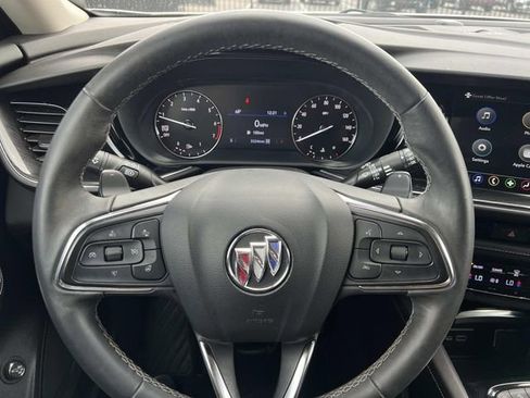 Used 2023 Buick Envision Preferred image 17