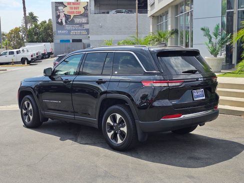 Used 2023 Jeep Grand Cherokee 4WD 4xe w/ Luxury Tech Group II image 6
