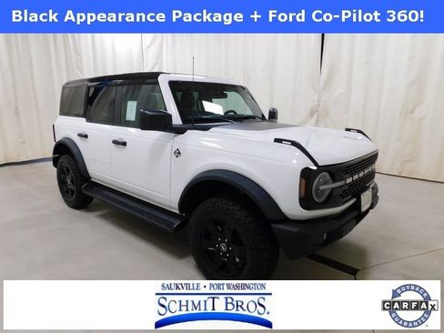 New 2025 Ford Bronco Outer Banks w/ Black Appearance Package image 1