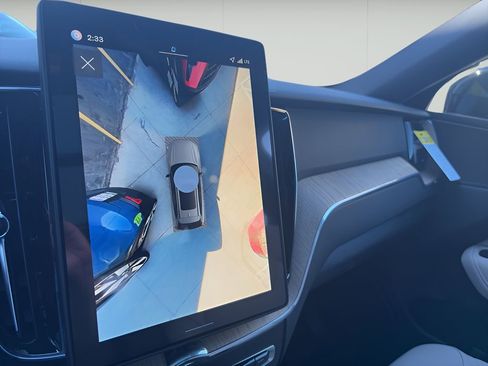 New 2026 Volvo XC60 B5 Plus w/ Protection Package image 20