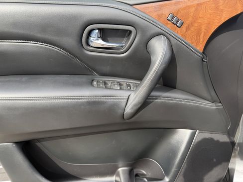 Used 2019 INFINITI QX80 Luxe w/ All-Season Package image 19