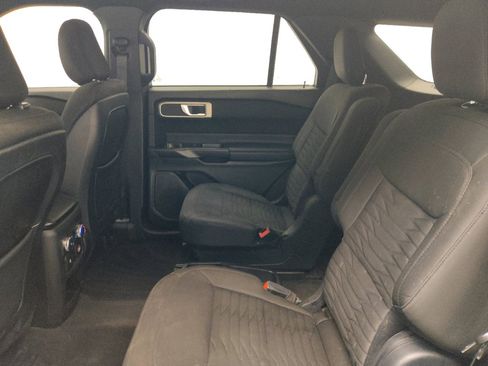 Used 2020 Ford Explorer XLT RWD image 18