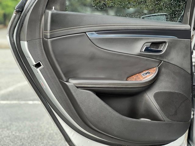 Used 2015 Chevrolet Impala LT w/ Convenience Package FWD image 14
