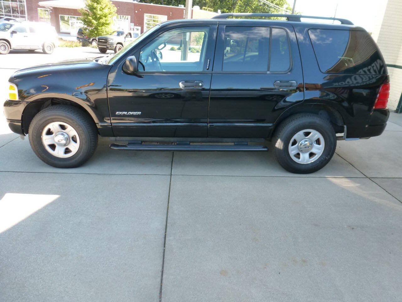 Used 2004 Ford Explorer Sport XLT AWD/4WD image 6
