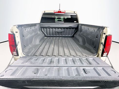 Used 2024 Chevrolet Colorado Trail Boss w/ Technology Package AWD/4WD image 29