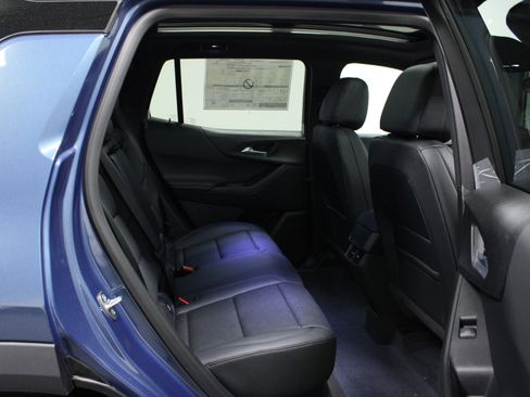 New 2026 Chevrolet Equinox LT w/ Convenience Package II image 15