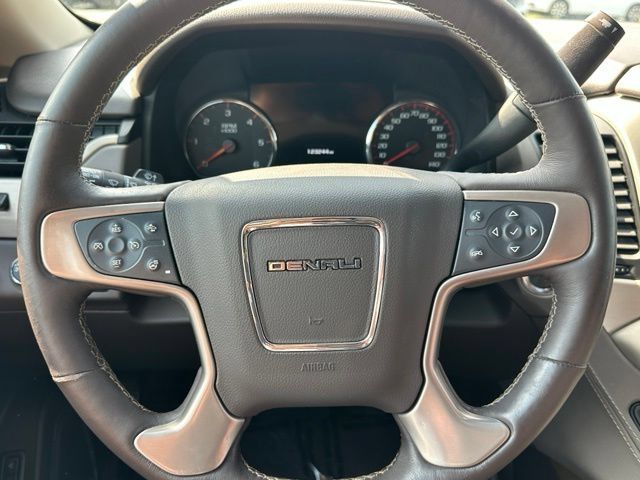 Used 2016 GMC Yukon XL Denali w/ Open Road Package AWD/4WD image 42