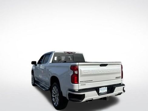 Used 2020 Chevrolet Silverado 1500 High Country w/ Technology Package AWD/4WD image 13
