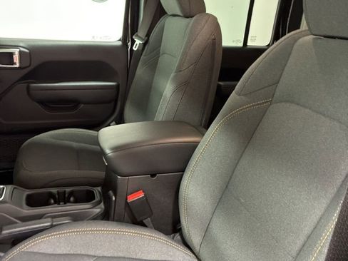 New 2026 Jeep Wrangler Unlimited Sport image 9