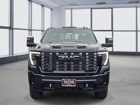 New 2025 GMC Sierra 2500 Denali Ultimate AWD/4WD image 2