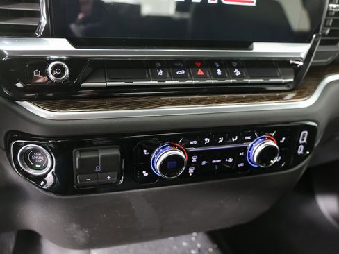 New 2026 GMC Sierra 2500 SLE w/ SLE Value Package; image 17